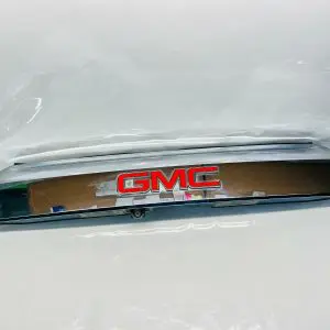 22869814 2010 2011 2012 2013 2014 2015 GMC TERRAIN REAR LIFTGATE TRIM CAMERA