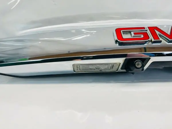 22869814 2010 2011 2012 2013 2014 2015 GMC TERRAIN REAR LIFTGATE TRIM CAMERA - Image 3