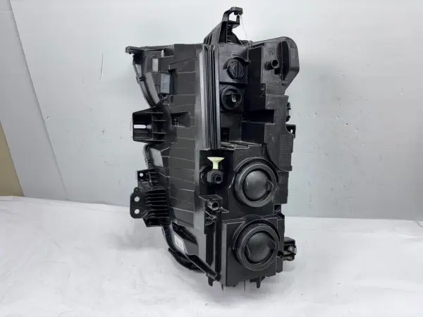 2020 2021 2022 2023 CHEVY SILVERADO 2500 3500 HALOGEN  RIGHT OEM HEADLIGHT - Image 16