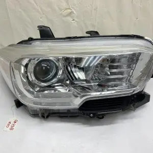 🌟🌟 2016 2017 2018 2019 2020 2021 TOYOTA TACOMA HALOGE FRONT RIGHT HEADLIGHT