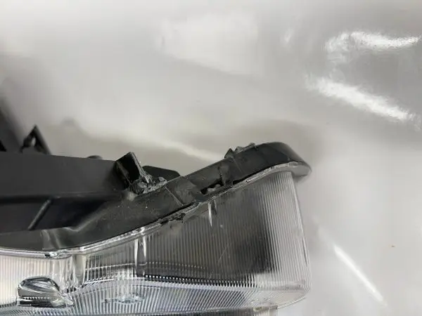 2021 2022 2023 NISSAN KICKS HALOGEN FRONT RIGHT OEM HEADLIGHT 260105R00A - Image 7