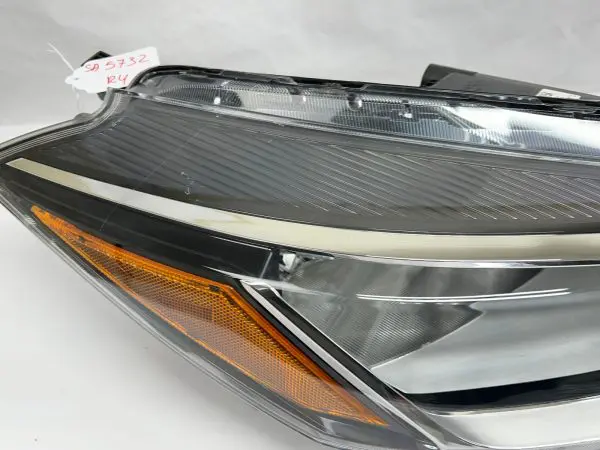 2021 2022 2023 NISSAN KICKS HALOGEN FRONT RIGHT OEM HEADLIGHT 260105R00A - Image 14