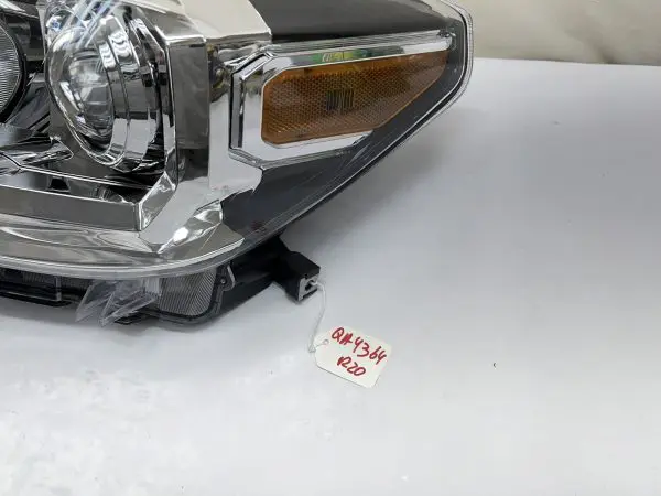🌟 MINT 2016 2017 2018 2019 2020 2021 TOYOTA TACOMA HALOGE FRONT LEFT HEADLIGHT - Image 3