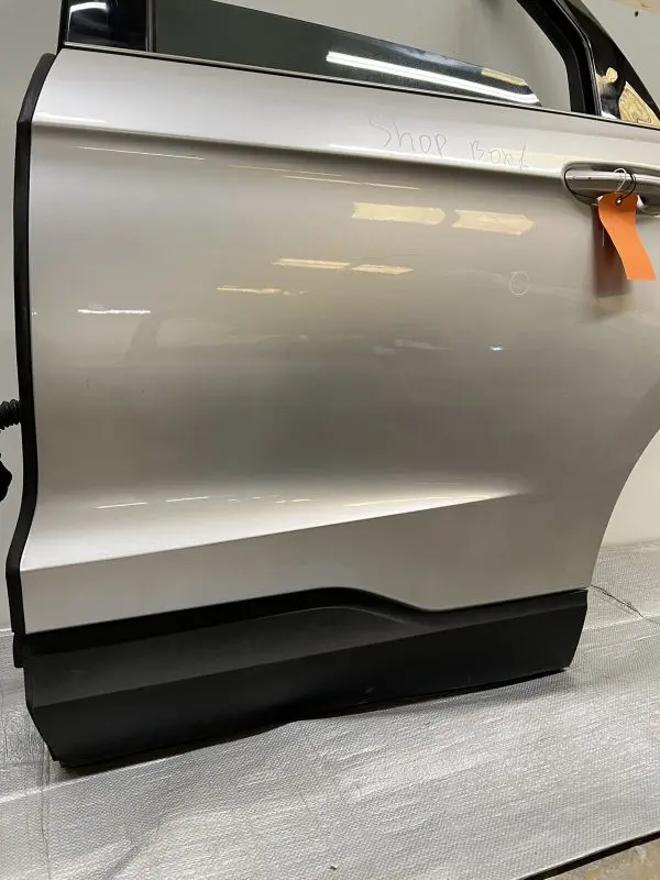 2015 2016 2017 2018 2019 2020 2021 2022 2023 Ford Edge Rear Left OEM Door Comp - Image 10