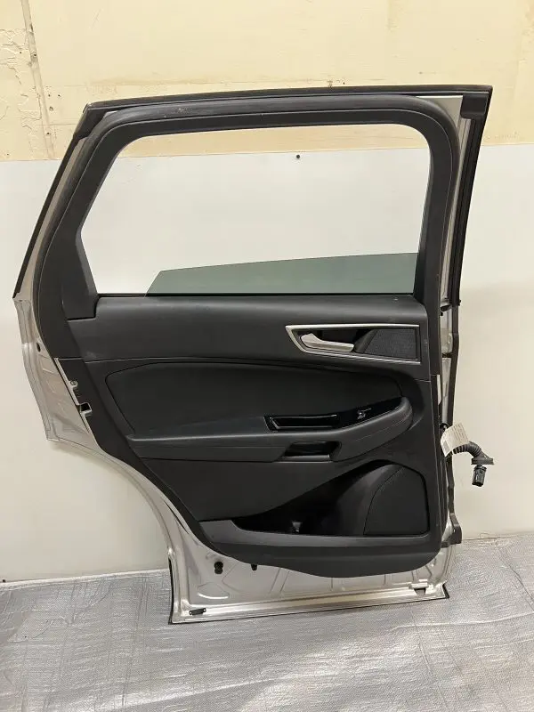 2015 2016 2017 2018 2019 2020 2021 2022 2023 Ford Edge Rear Left OEM Door Comp - Image 12
