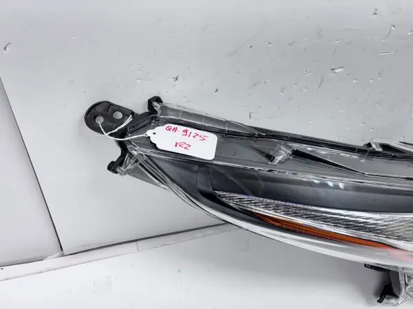 MINT  81140-47741  2016 2017 2018 TOYOTA PRIUS LED FRONT RIGHT OEM HEADLIGHT - Image 13