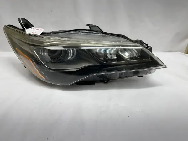 2015 2016 2017 toyota camry  led dark bezel front right oem headlight