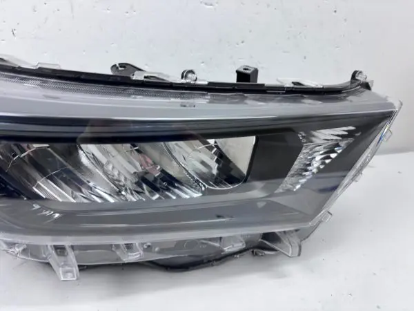 81100R152  2019 2020 2021 TOYOTA RAV4 LED BLACK BEZEL FRONT RIGHT OEM HEADLIGHT - Image 5