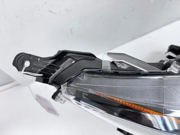 81100R152  2019 2020 2021 TOYOTA RAV4 LED BLACK BEZEL FRONT RIGHT OEM HEADLIGHT - Image 13