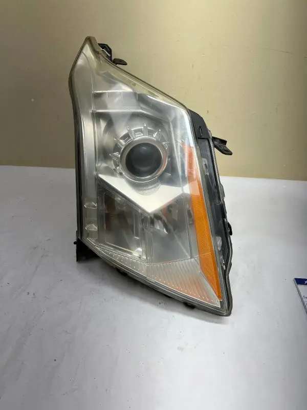 2010 2011 2012 2013 2014 2015 2016 CADILLAC SRX HALOGEN RIGHT OEM HEADLIGHT - Image 2