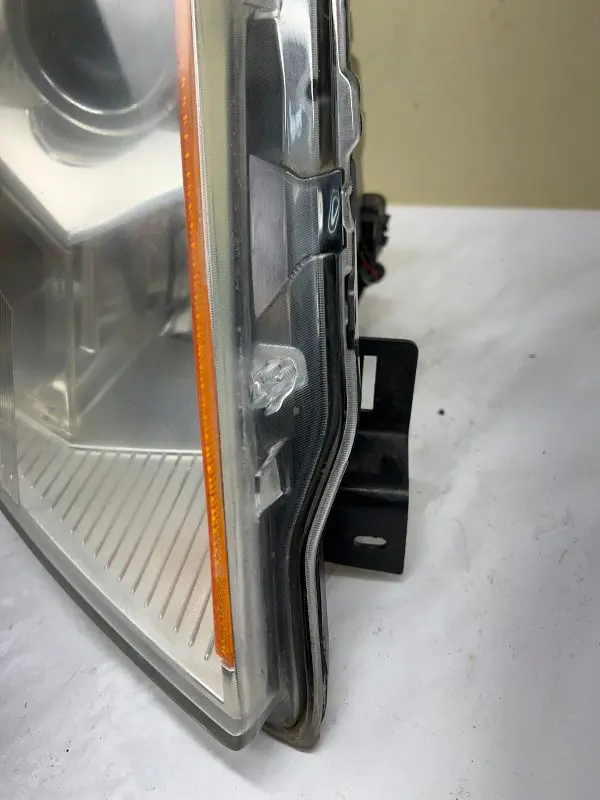 2010 2011 2012 2013 2014 2015 2016 CADILLAC SRX HALOGEN RIGHT OEM HEADLIGHT - Image 4