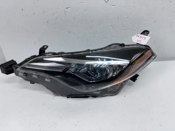 2017 2018 2019 TOYOTA COROLLA LED FRONT LEFT OEM HEADLIGHT - Image 2