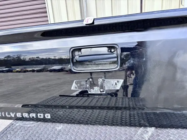 2014 2015 2016 2017 2018 2019 CHEVY SILVERADO 2500 3500 TAILGATE OEM GENUINE - Image 3