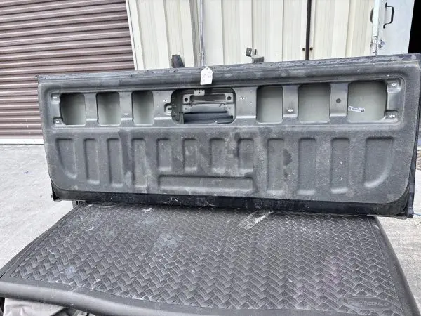 2014 2015 2016 2017 2018 2019 CHEVY SILVERADO 2500 3500 TAILGATE OEM GENUINE - Image 15