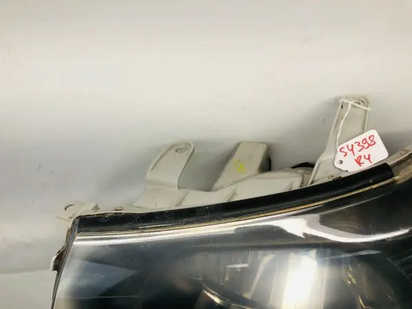 2005 2006 2007 2008 2009 2010 2011 TOYOTA TACOMA BLACK TRIM LEFT OEM HEADLIGHT - Image 9