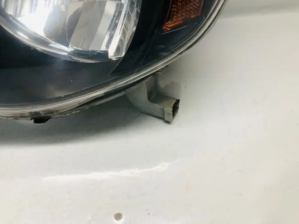 2005 2006 2007 2008 2009 2010 2011 TOYOTA TACOMA BLACK TRIM LEFT OEM HEADLIGHT - Image 10