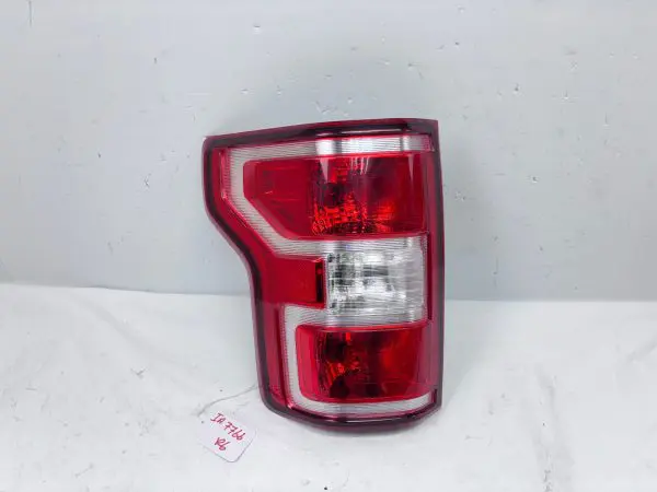 2018 2019 2020 FORD F150 HALOGEN REAR LEFT OEM TAIL LIGHT IL3413B505AH
