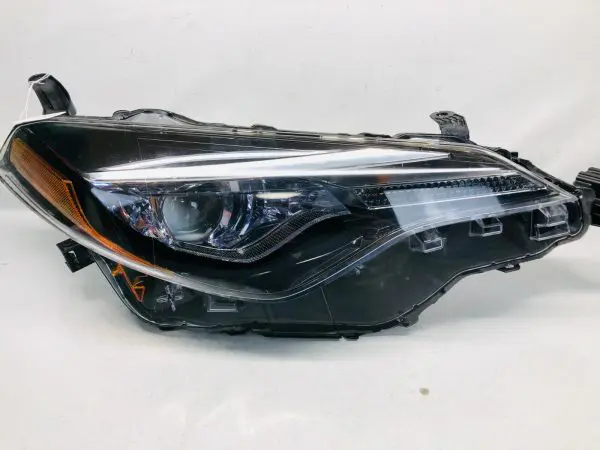 2017 2018 2019 TOYOTA COROLLA LED TESTED FRONT RIGHT OEM HEADLIGHT - Image 2