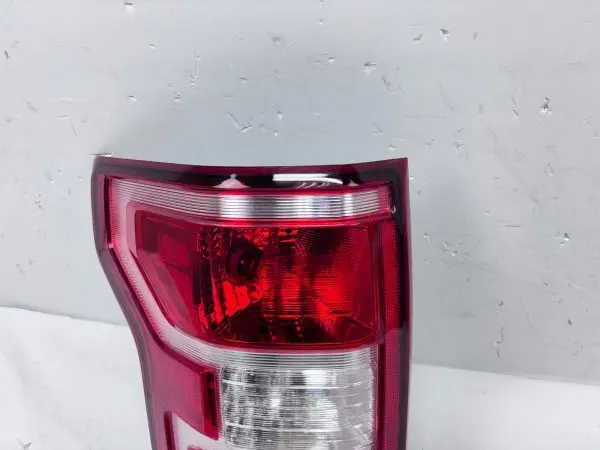 2018 2019 2020 FORD F150 HALOGEN REAR LEFT OEM TAIL LIGHT IL3413B505AH - Image 4