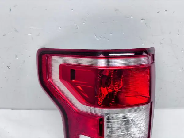 2018 2019 2020 FORD F150 HALOGEN REAR LEFT OEM TAIL LIGHT IL3413B505AH - Image 5