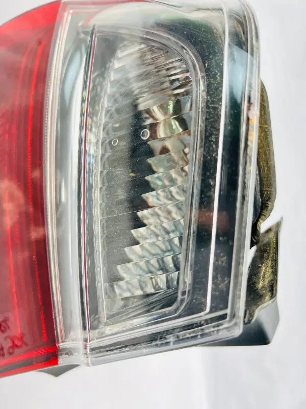 2005 2006 2007 2008 BMW 3 SERIES E90 HALOGEN REAR LEFT OEM TAIL LIGHT - Image 5