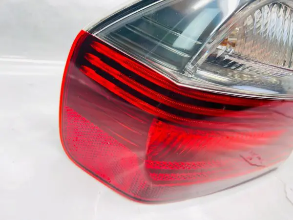 2005 2006 2007 2008 BMW 3 SERIES E90 HALOGEN REAR LEFT OEM TAIL LIGHT - Image 7
