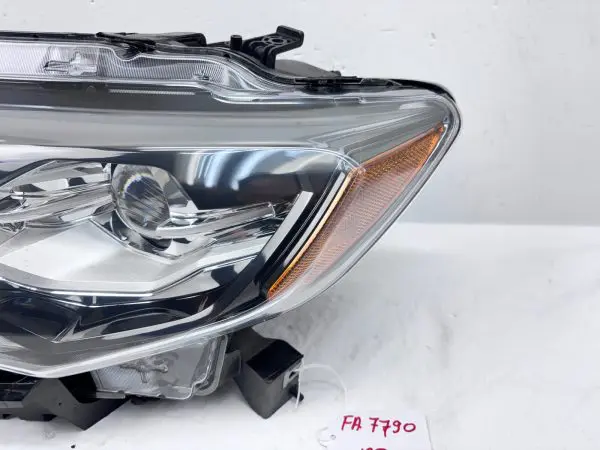NICE 2017 2018 2019 NISSAN ROGUE FULL LED FRONT LEFT OEM HEADLIGHT - Image 2