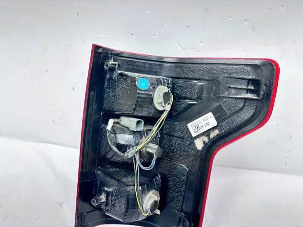 2018 2019 2020 FORD F150 HALOGEN REAR LEFT OEM TAIL LIGHT IL3413B505AH - Image 15