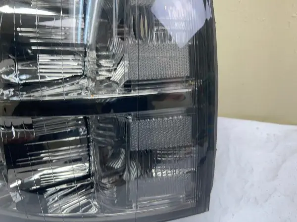 2007 2008 2009 2010 2011 2012 2013 CHEVY SILVERADO FRONT LEFT OEM HEADLIGHT - Image 5