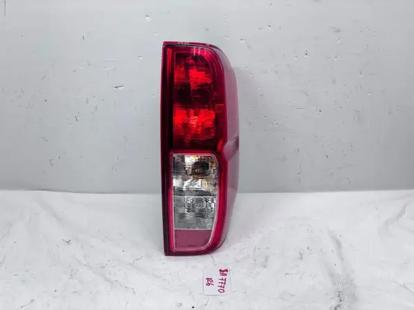 2014 2015 2016 2017 2018-2021 NISSAN FRONTIER HALOGEN REAR RIGHT OEM TAIL LIGHT