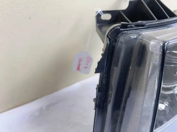 2007 2008 2009 2010 2011 2012 2013 CHEVY SILVERADO FRONT LEFT OEM HEADLIGHT - Image 14
