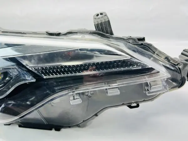 2017 2018 2019 TOYOTA COROLLA LED  FRONT RIGHT OEM HEADLIGHT GENUINE - Image 6