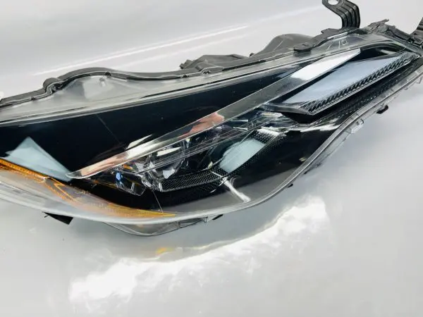 2017 2018 2019 TOYOTA COROLLA LED  FRONT RIGHT OEM HEADLIGHT GENUINE - Image 12