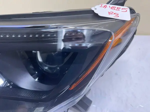 2016 2017 2018 TOYOTA RAV4 HALOGEN BLACK BEZEL FRONT LEFT OEM HEADLIGHT - Image 2