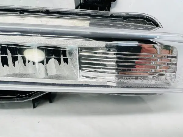 2020 2021 2022 2023 FORD EXPLORER LED FRONT RIGHT OEM FOG LIGHT - Image 4