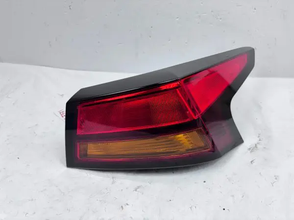 2019 2020 2021 2022 NISSAN ALTIMA HALOGEN REAR RIGHT OEM TAIL LIGHT