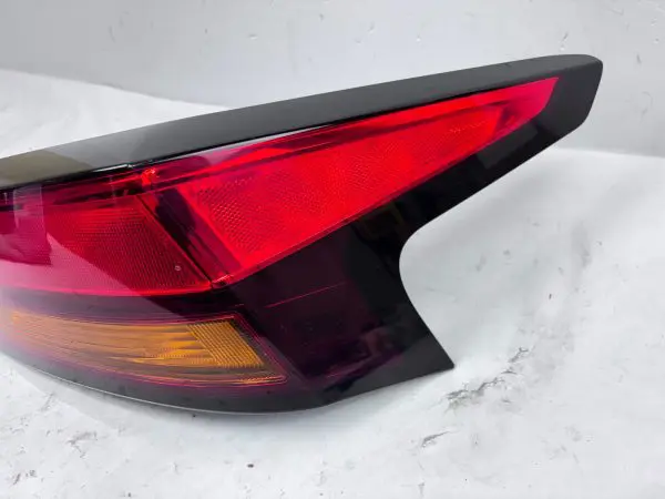 2019 2020 2021 2022 NISSAN ALTIMA HALOGEN REAR RIGHT OEM TAIL LIGHT - Image 3