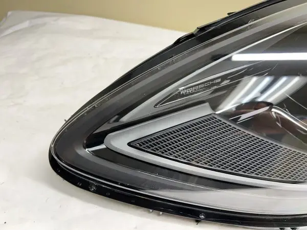 🌟🌟 2019 2020 2021 2022 2023 PORSCHE MACAN FRONT LEFT OEM HEADLIGHT 95B941015L - Image 8