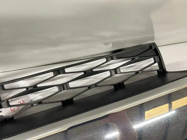 52701-35010 2014 2015 2016 2017 2018 2019 toyota 4runner front oem lower grille - Image 10