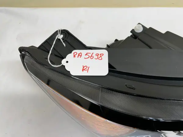 MINT 2011 2012 2013 KIA SORENTO HALOGEN FRONT RIGHT HEADLIGHT 92102-14200 - Image 11