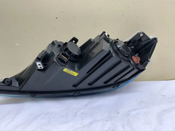 MINT 2011 2012 2013 KIA SORENTO HALOGEN FRONT RIGHT HEADLIGHT 92102-14200 - Image 15