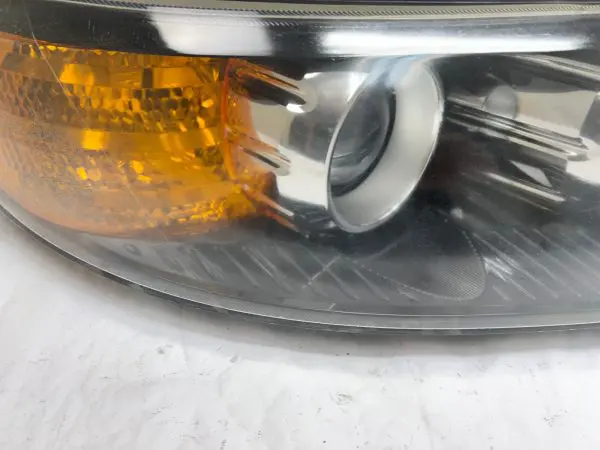 2011 2012 2013 KIA SORENTO HALOGEN FRONT RIGHT OEM HEADLIGHT 92102-14200 - Image 9