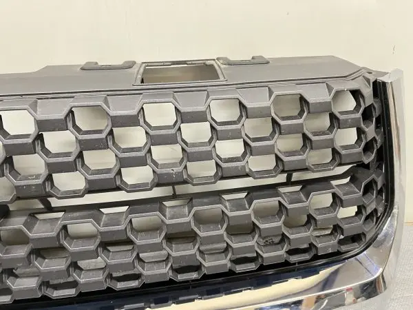 2018 2019 2020 2021 TOYOTA TUNDRA SR5 FRONT OEM GRILLE CHROME 53155-0C020 - Image 4
