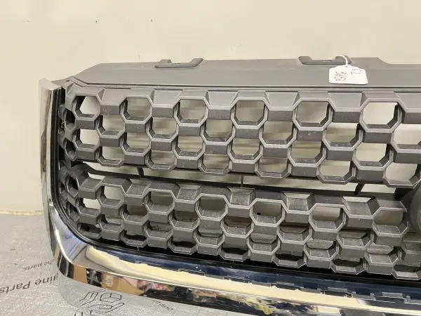 2018 2019 2020 2021 TOYOTA TUNDRA SR5 FRONT OEM GRILLE CHROME 53155-0C020 - Image 6