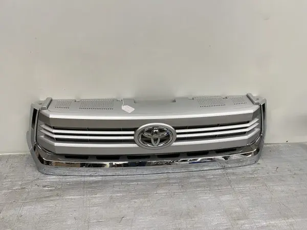 2014 2015 2016 2017  TOYOTA TUNDRA FRONT OEM GRILLE CHROME 53114-0c100