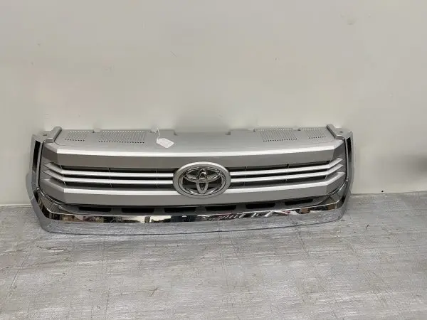 2014 2015 2016 2017  TOYOTA TUNDRA FRONT OEM GRILLE CHROME 53114-0c100 - Image 3