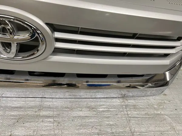 2014 2015 2016 2017  TOYOTA TUNDRA FRONT OEM GRILLE CHROME 53114-0c100 - Image 8