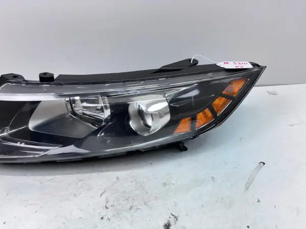 92101-4C000  2012 2013 KIA OPTIMA HALOGEN FRONT LEFT OEM HEADLIGHT - Image 2