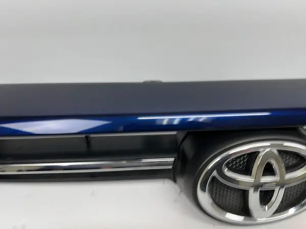 53101-35100 2020 2021 2022 2023 toyota 4runner upper front oem grille blue - Image 10