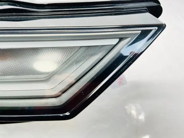 2019 2020 2021 2022 2023 AUDI A6 QUATTRO W/O MATRIX  LED RIGHT OEM HEADLIGHT - Image 3